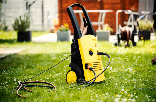 Post-Construction Pressure Washing in Newcastle, WY